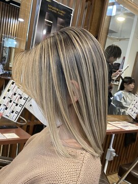 ブリッツレボルト(BLITZ R EVOLUT) コントラストシャドールーツs