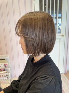 ルク(Luc) ぱつっとミニボブ