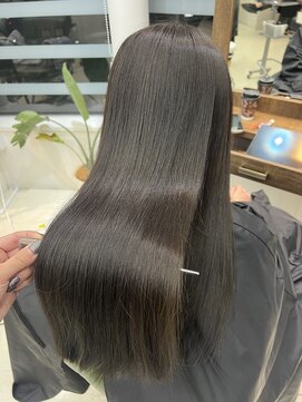 イコール 銀座(equal) オリーブグレージュ