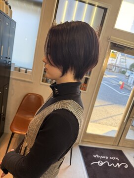 エモ(emo) 丸みショートボブ