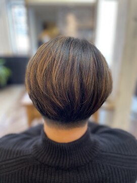 ヴァンファミリー アピタ福井飯塚店(Vanfamily) センターパート/ツーブロック刈上げ/ハイライトカラー／メンズ