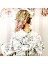 ヒャン(hyang)&nbsp;サイドアップ筋盛りヘア