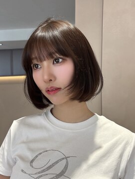 ジーナ 渋谷本店(Zina) レイヤーボブ ×ほんのり明るめグレージュ