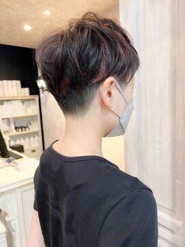 キャアリー(Caary) 福山caary小顔補正立体カット刈り上げショートか20代30代40代