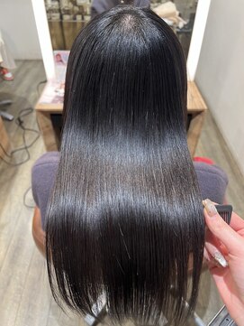 扱いやすいサラツヤ髪へ