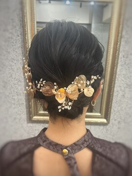 ララ(LalA) 編み込みアップ