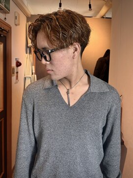 グラッドマンズカットクラブ 立川(GLADMAN'S CUT CLUB) ツイストスパイラルパーマ