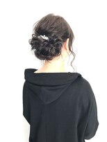 アヤナ バイ アヤラ(ayana by ayala)&nbsp;ふんわりシニオン風まとめ髪〈浦安 新浦安 葛西 南行徳〉