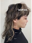 おしゃれ女子のウルフヘア　エクステ　インナーカラー