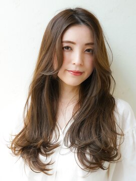 ニーフ 恵比寿(neaf) ロングレイヤー　韓国風　抜け感　束かん　グレージュ　艶髪