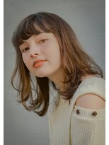 レジュアル(RESSUAL)&nbsp;エアリーミディ　ショートパーマ　黒髪　ホワイトアッシュ