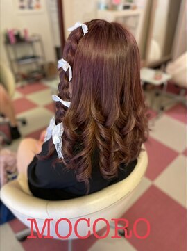 ヘアーセット モコロ(Hair Set MOCORO) 編み込みの巻き髪