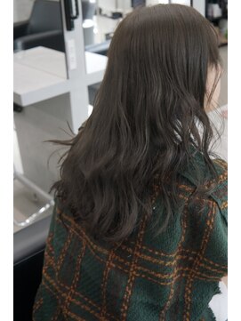 ネイヴィル 銀座(navile) ブリーチ無しで引き出す透明感◎