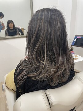 ロペ(ROPE) 【脱白髪染め】コントラストハイライトミディ★