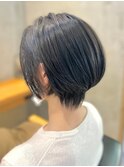 大人可愛いナチュラルうるツヤショートボブまるみシルエット