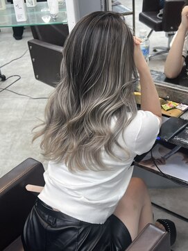 オズ 郡山桑野店(OZ) 黒髪ボブルフネビージュ小顔ワンレン