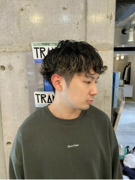 ワークス 下北沢(WORKS) スパイラルパーマツーブロックハイライトスリークマッシュ