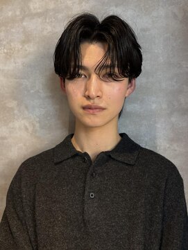 オム ブランシェ(HOMME BLANCHE’) 【Natsuki】センターパート韓国ニュアンスパーマカルマヘア