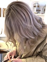 ブレイズヘアー(BLAZEhair)&nbsp;【周りと差がつく】ホワイトミルクティグレージュ×ブリーチ３回