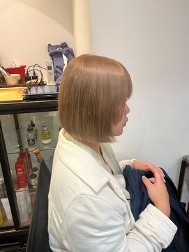カシェル トウキョウ(Cashel Tokyo) ハイトーンカラーで作る垢抜けボブ