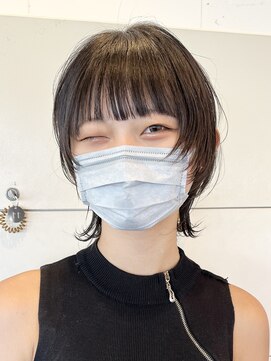 テクネ 天神大名(techne) 天神大名ウルフカットウルフレイヤーくびれヘア顔周りレイヤー