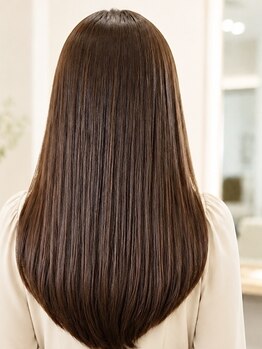 ヘアーメイクサロン プラスチッタ(hair make salon plus citta')の写真/【縮毛矯正】ダメージを最小限に抑えた、モチの良いさらツヤヘアが手に入るサロン《plus citta’》