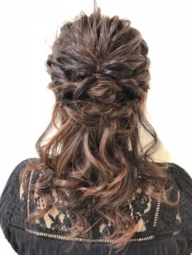 ネオリーブ ジューク 日吉店(Neolive JuQ) 華やか☆最新ハーフアップ ♪日吉美容室 卒業式 袴着付け