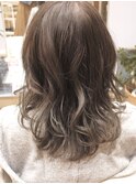 アッシュグレーカラー