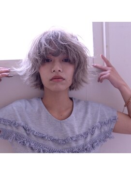 イーアップ バイ ボス(e up by boss) マッシュボブ【外国人風ホワイトベージュ】