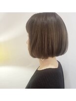 カウチ(Kauti)&nbsp;ふんわりシンプルボブ！