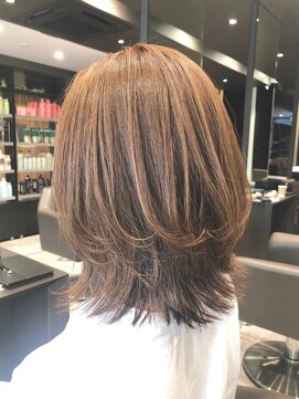 アイフィールアヴェダ 船堀店(i feel AVEDA) 【木村】外ハネウルフ×ハイライト×ナチュラルベージュ
