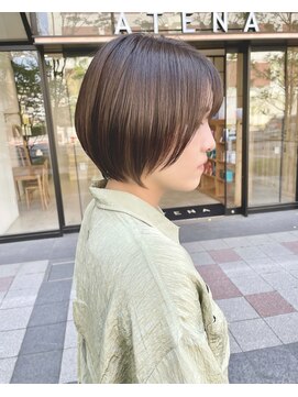 アテナ 六本松店(ATENA) 大人可愛い20代30代40代黒髪前下がりショートボブ丸みショート◎
