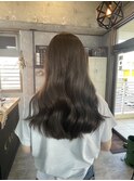 オリーブグレージュ