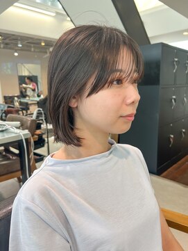 トレス(TRESS) ボブ 外ハネボブ 前髪 後毛 顔周り 原宿 表参道 渋谷