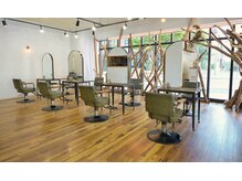 ラグヘアーワークス(LAG HAIR WORKS)