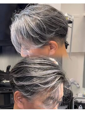 ステラ(STELLA) メンズ/バレイヤージュ/センターパート/ブリーチ＆ダブルカラー