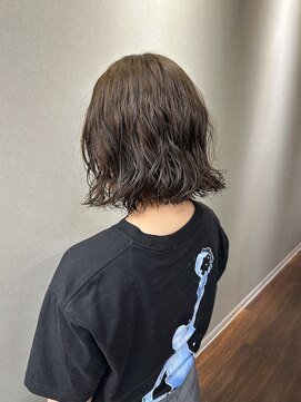 デイジー(Daisy) ボブパーマ　ボブ　透け感カラー　オリーブ