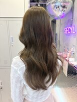 セシル(SECYL)&nbsp;《Yuzuka》ブリーチ履歴を活かしたミルクティーベージュ