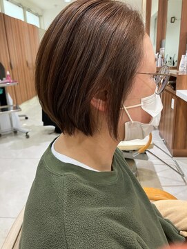 デフィ アオヤマ(defi AOYAMA) ショートボブ