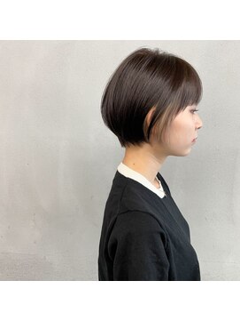 タグ(#tag) #丸みショート×インナーホワイトグレー