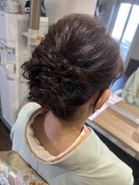 ルーツ(Roots) 髪の毛が短くてもできるアップスタイル
