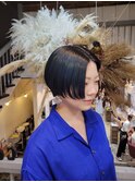 クール　ショートボブ　アッシュブラック　ネイビーグレー