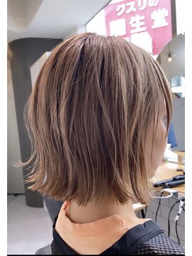 ミエルヘアーエスト 新宿店(mielhair est) カジュアル外ハネボブ