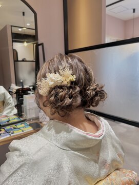 グランミーツ(Grand meets) ツインお団子アレンジ