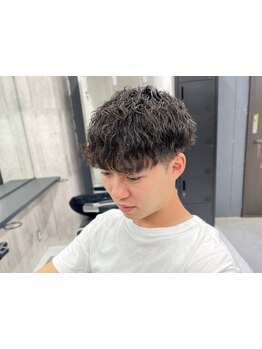 学生さんも通いやすい！初めての美容室もお任せ◎[Men’s /ツイストスパイラルパーマ/フェザーパーマ/眉毛]