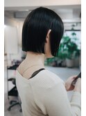 コンパクトなミニマムボブ