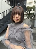 オリーブベージュ/顔周りレイヤー/グレージュ/ボブ/地毛風カラー