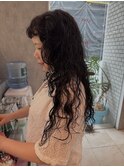 ロングのくるくるパーマ