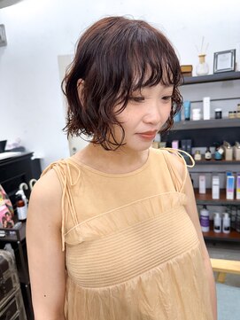 アンリ(Anli) 【Anli☆岩瀬萌】ニュアンスパーマ レッドブラウン レイヤーボブ