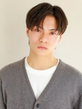 ガリカ 博多(Gallica) メンズ短髪ツーブロックセンターパート